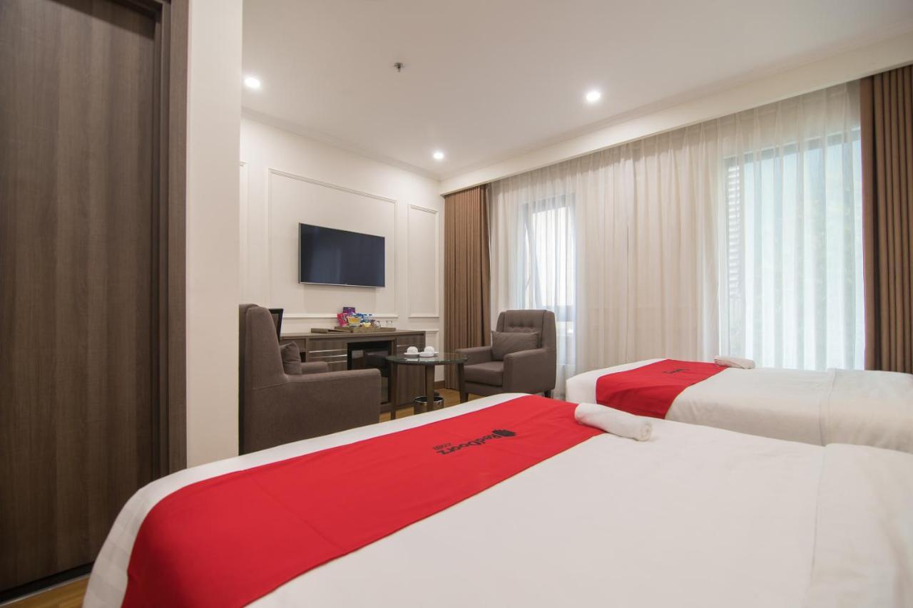 Hotel Reddoorz Near Hoang Quoc Viet Street Hanoi